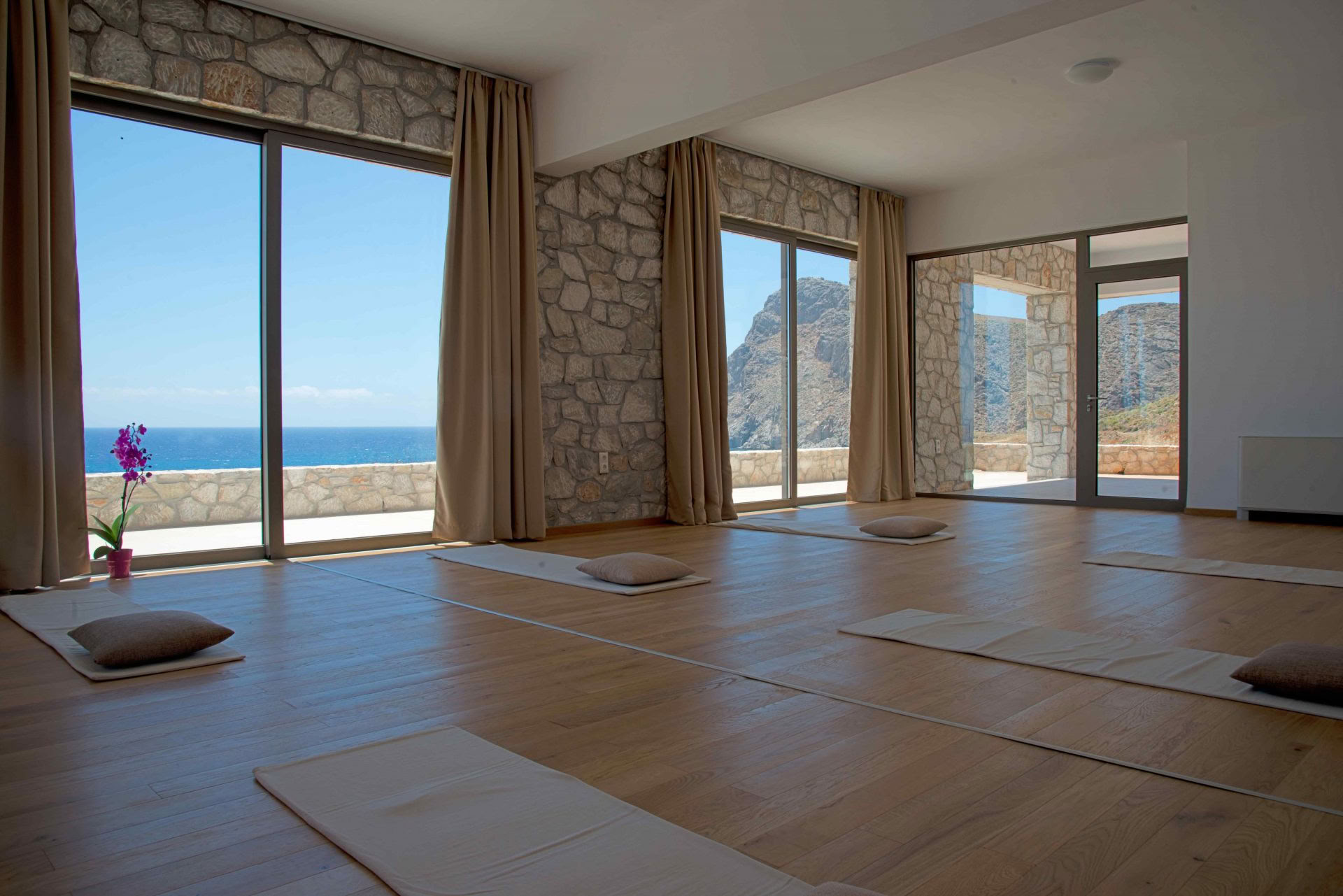 Avslappning–Återhämtning–Förnyelse–Yogaretreat