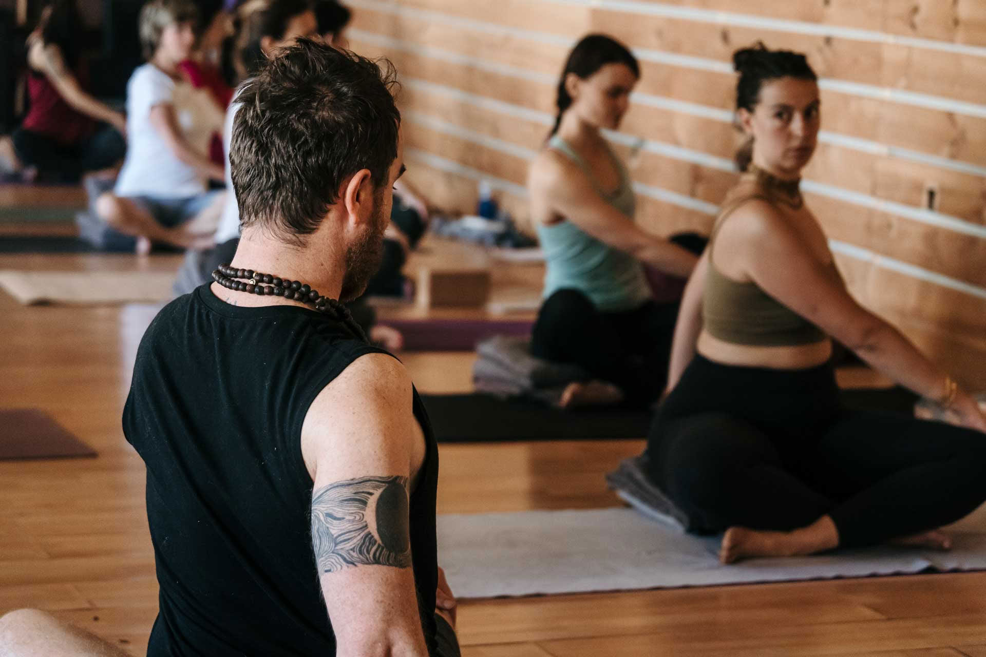 Sommarretreat 2026 | Iyengar-yoga, hatha-kriya och tantra-yoga med Pablo Ferrero