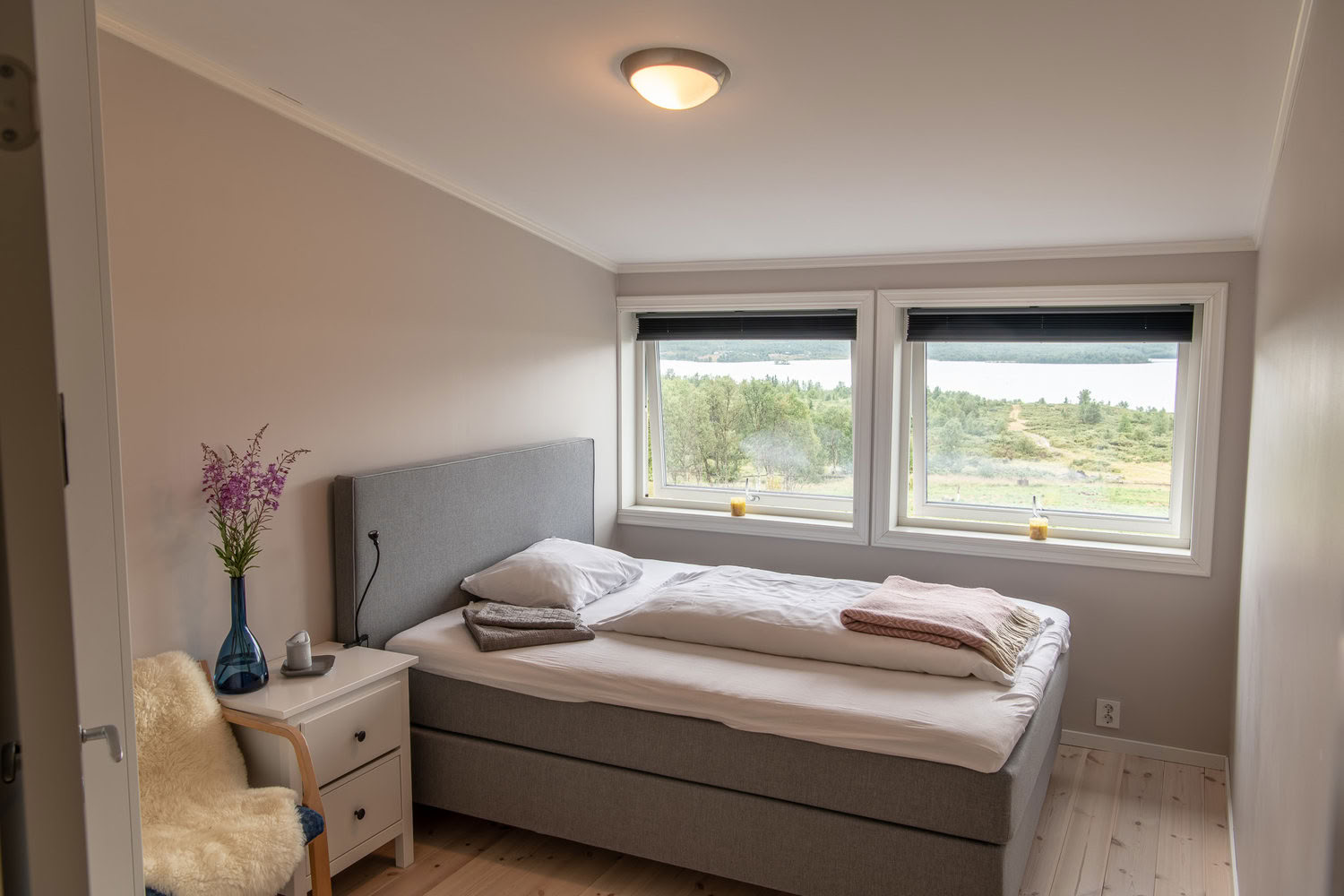 Höstens andetag: en återhämtande yogaretreat för stresslindring