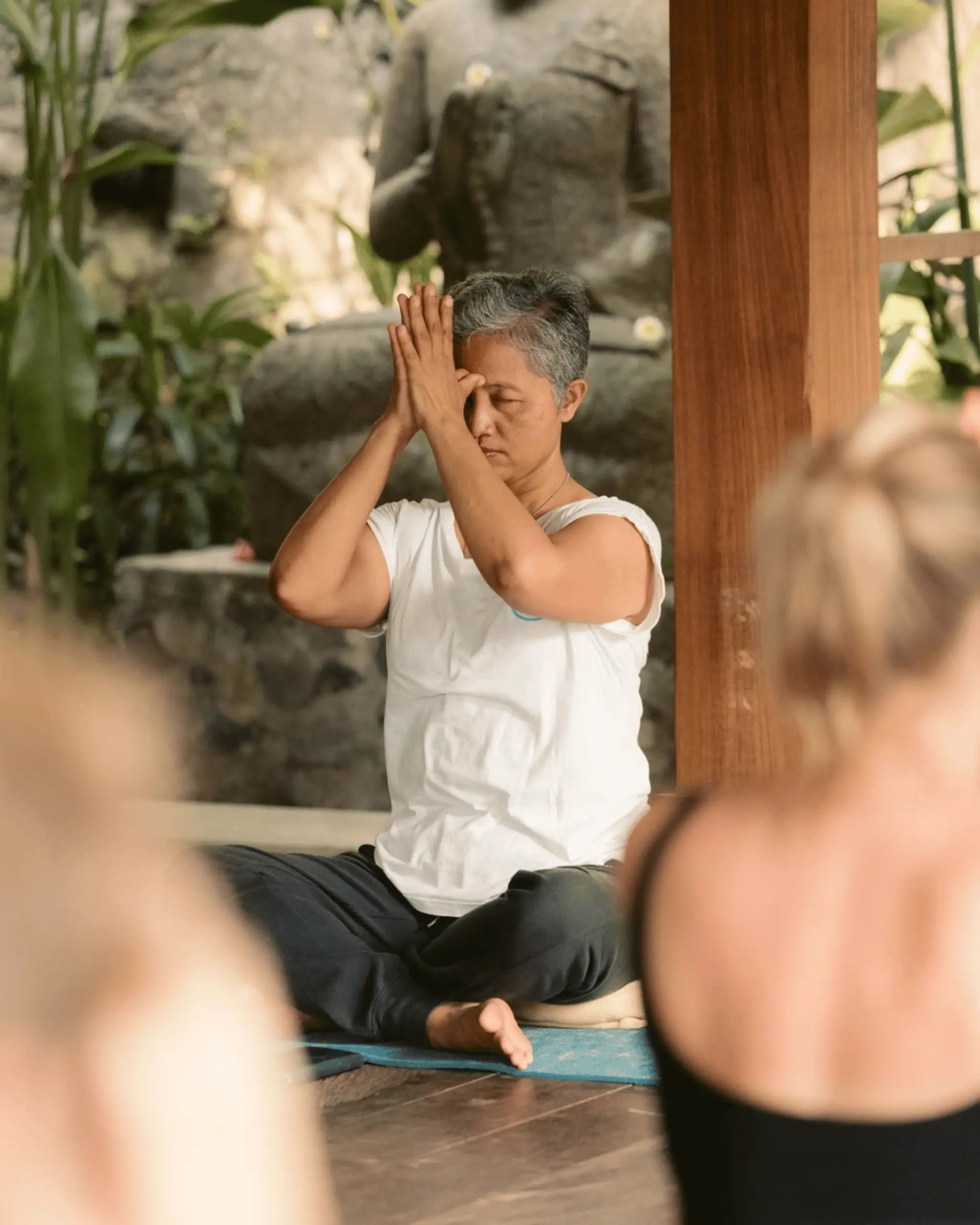 Solo surf- och yogaretreat på Bali
