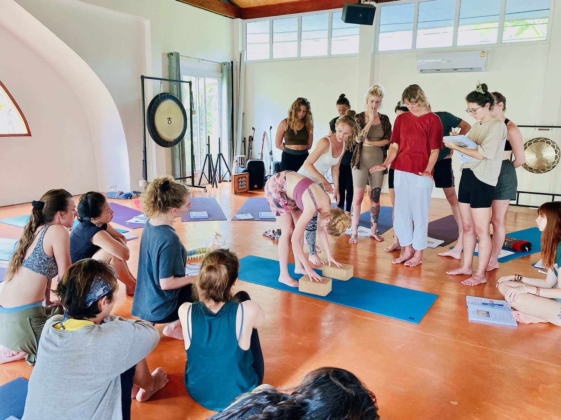200 timmars yogalärarutbildning i Thailand