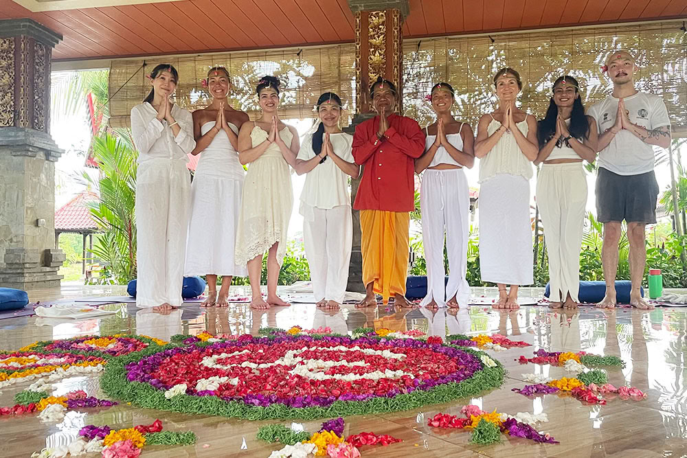 200-timmars Ashtanga Vinyasa-yogalärarutbildning på Bali