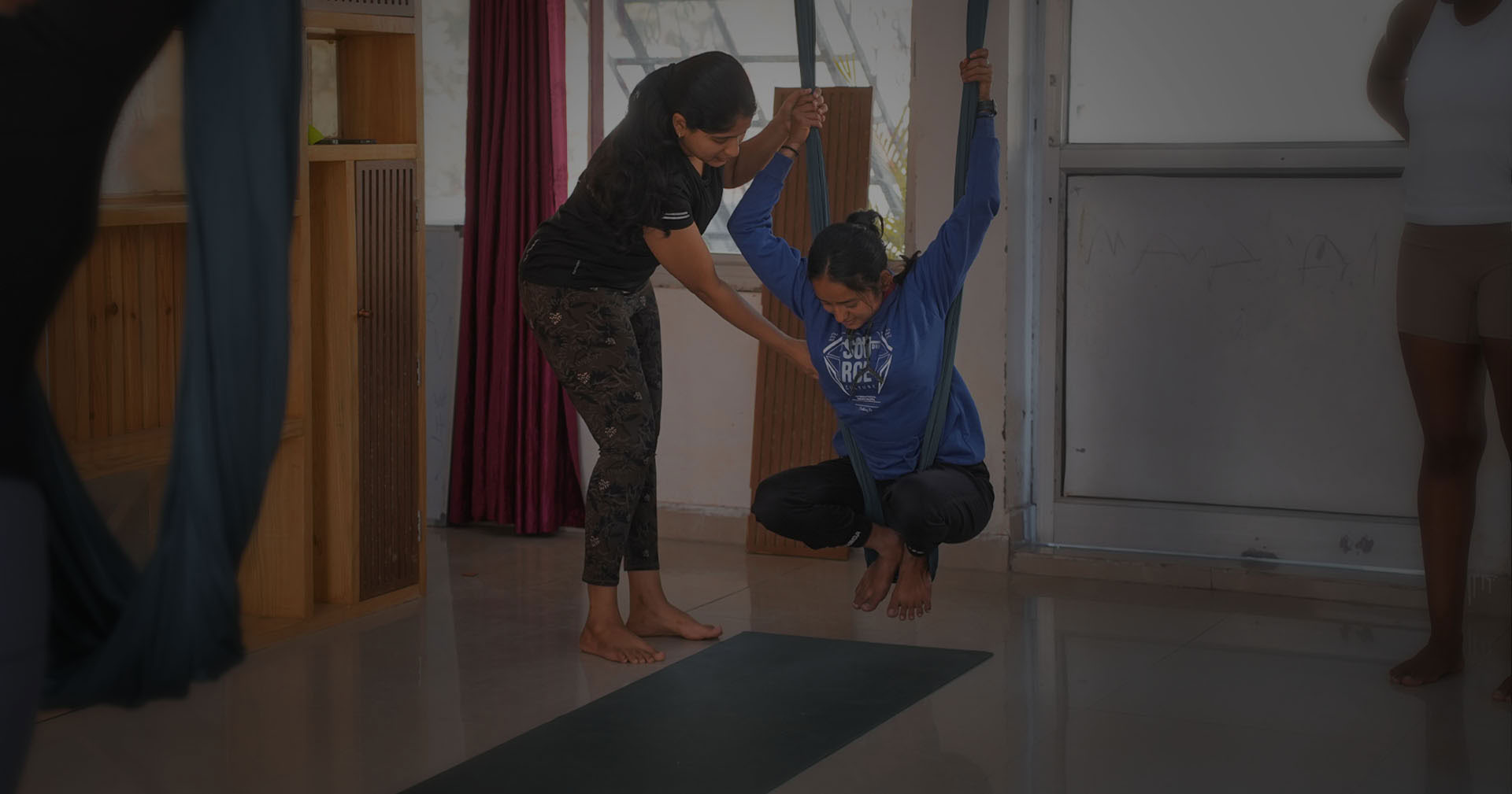Lärarutbildningskurs i aerial yoga – 25 februari till 28 februari 2027