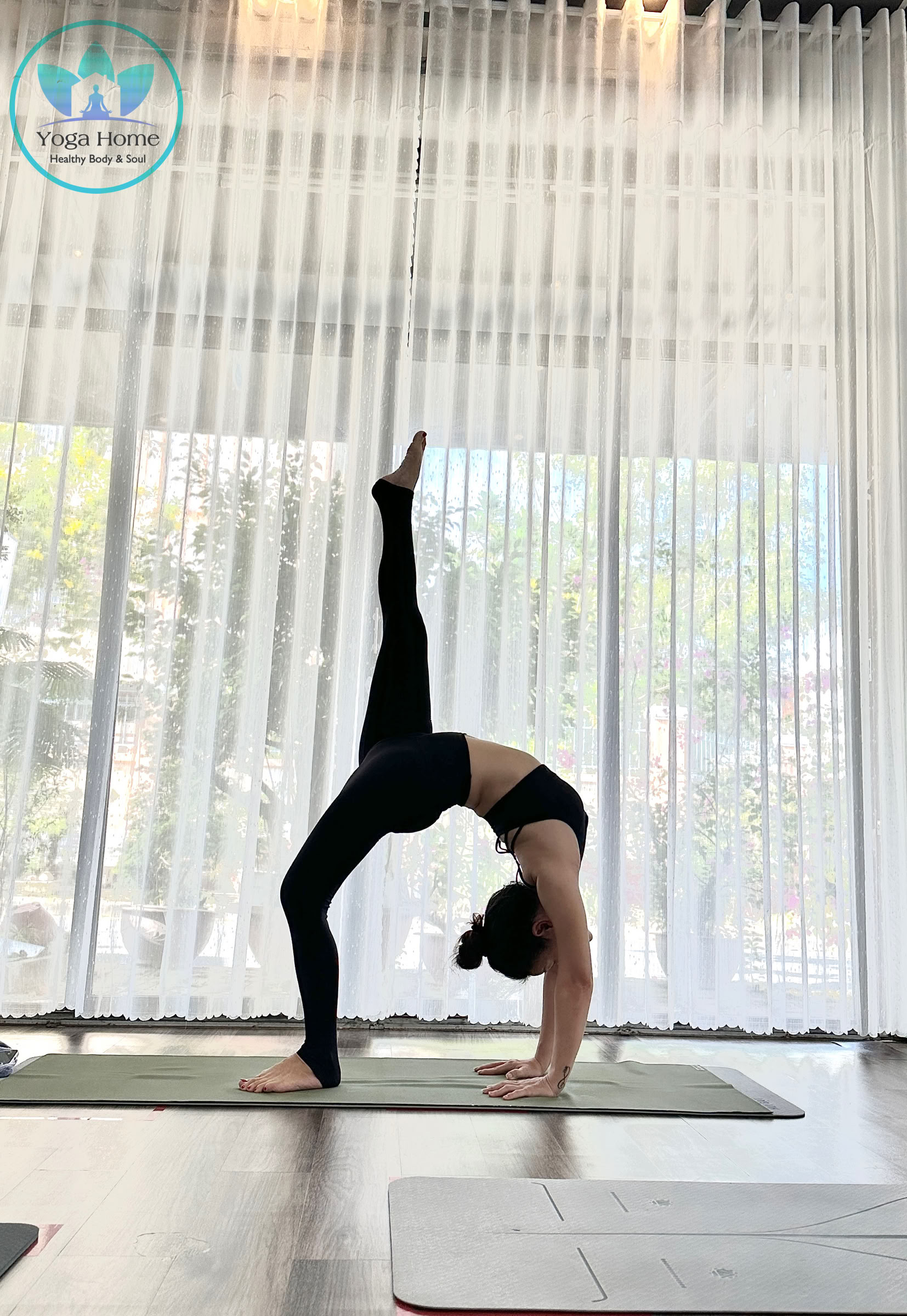 200 timmars yogalärarutbildning på Yoga Home School