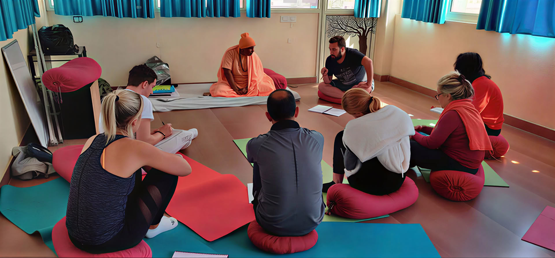Kundaliniyoga-meditationsretreat i Indien