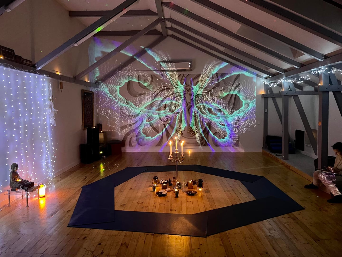 Terapi- och meditationscenter "Seven Illusions