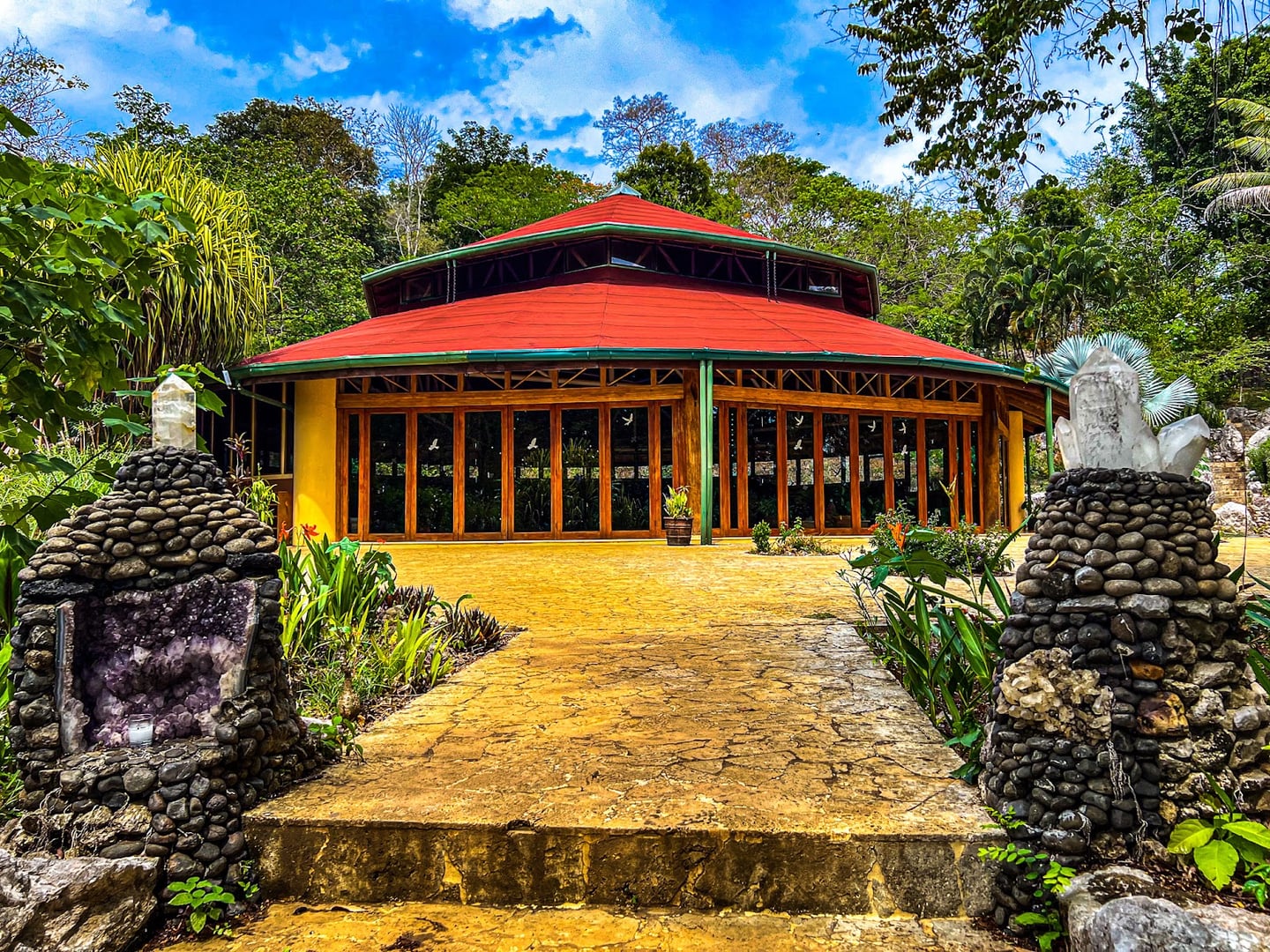 PachaMama ekoby och retreatcenter