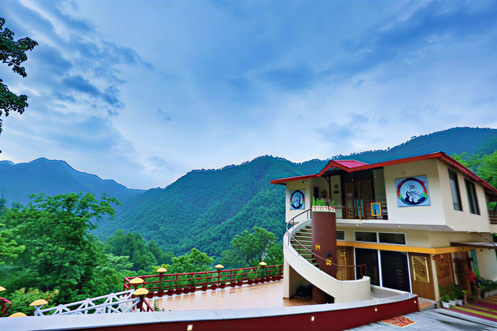 Veda5 Ayurveda- och yogaretreat i Rishikesh