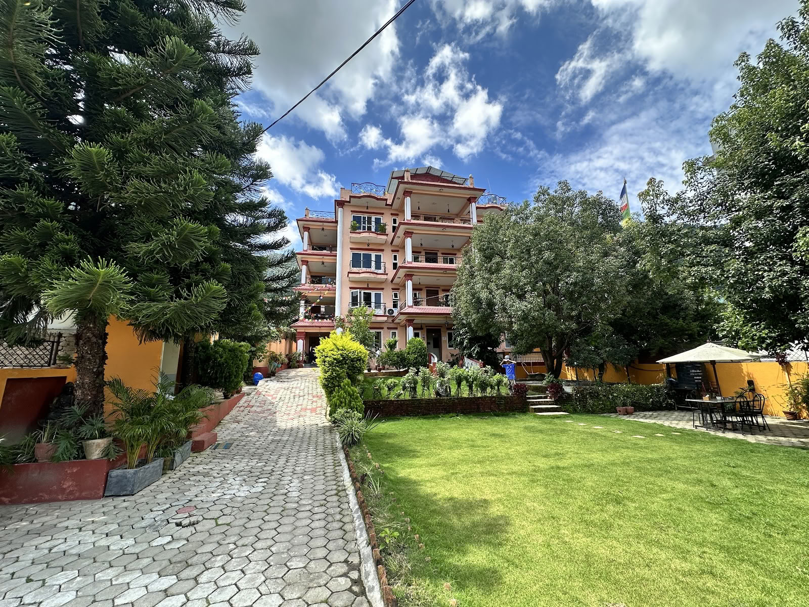 Himalayiska yogaskolan