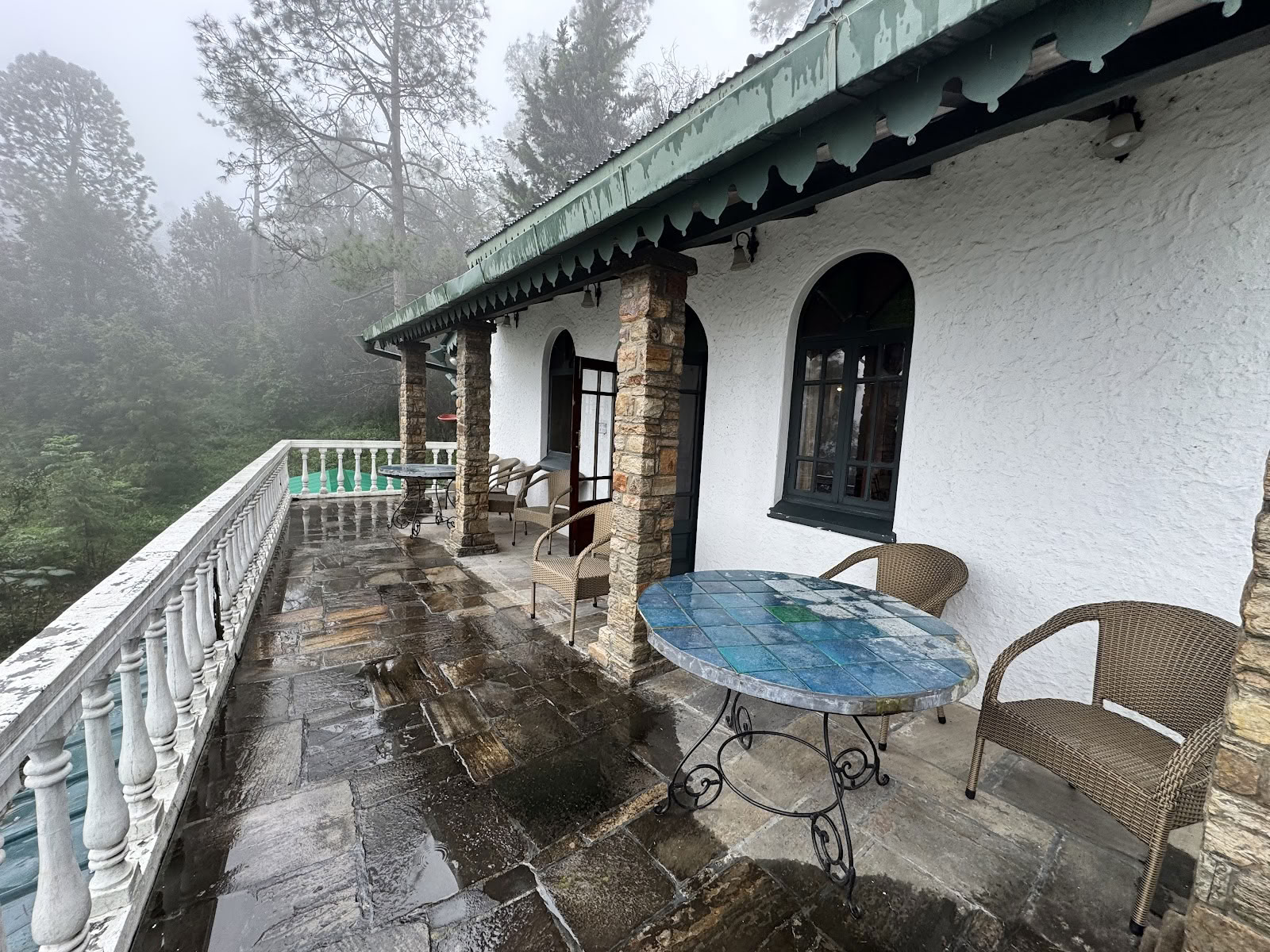 AyurVAID Kalmatia – Läkecentrum i Almora, Uttarakhand
