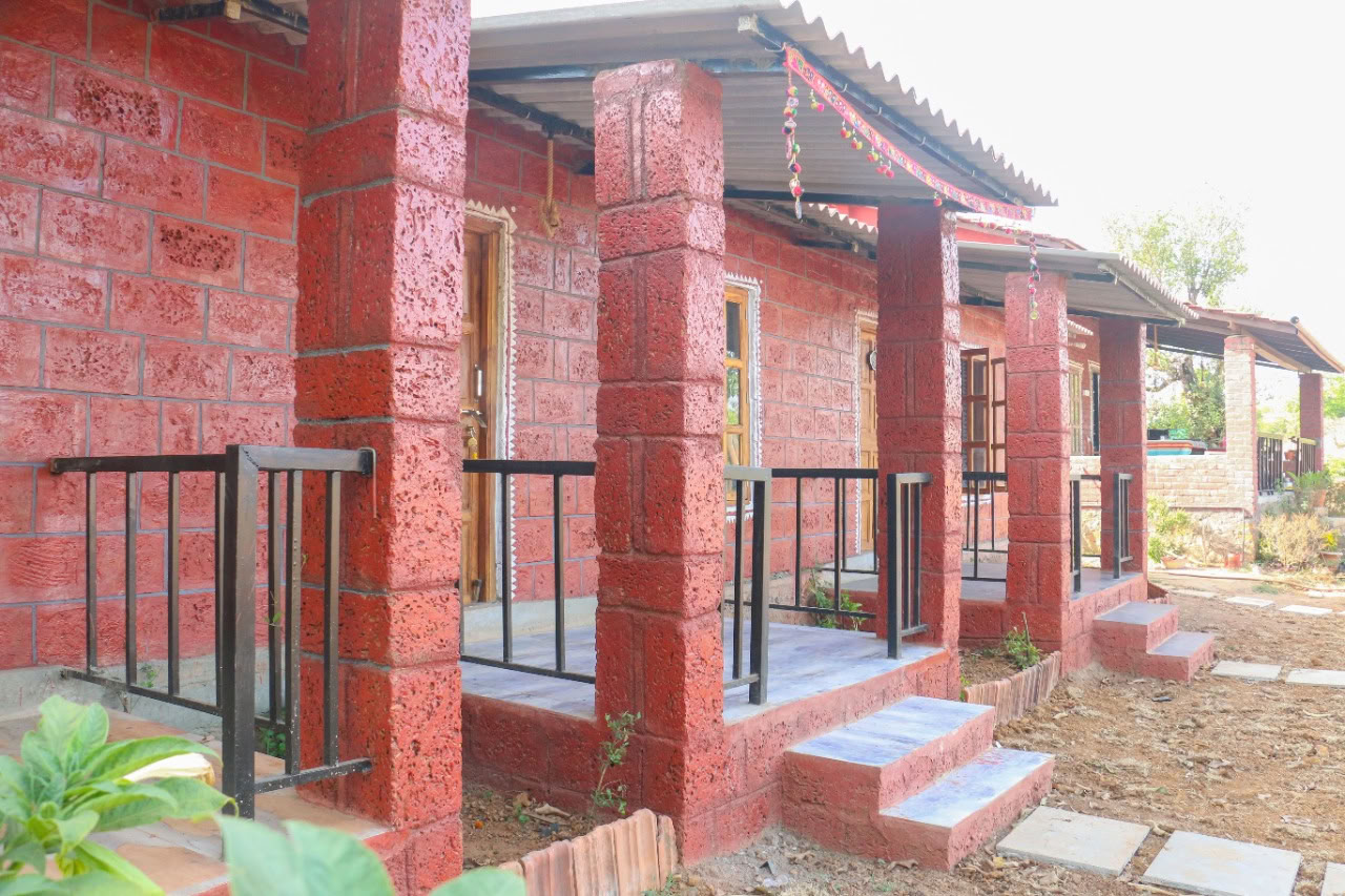 SiddhaDham - Gårdsboende & Wellnessretreat - Nashik / Igatpuri