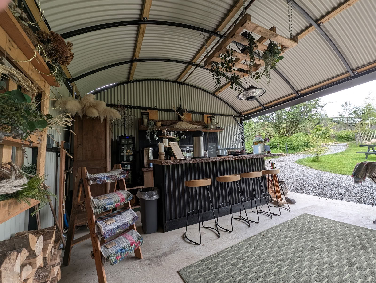 Deerstone Eco Hideaway