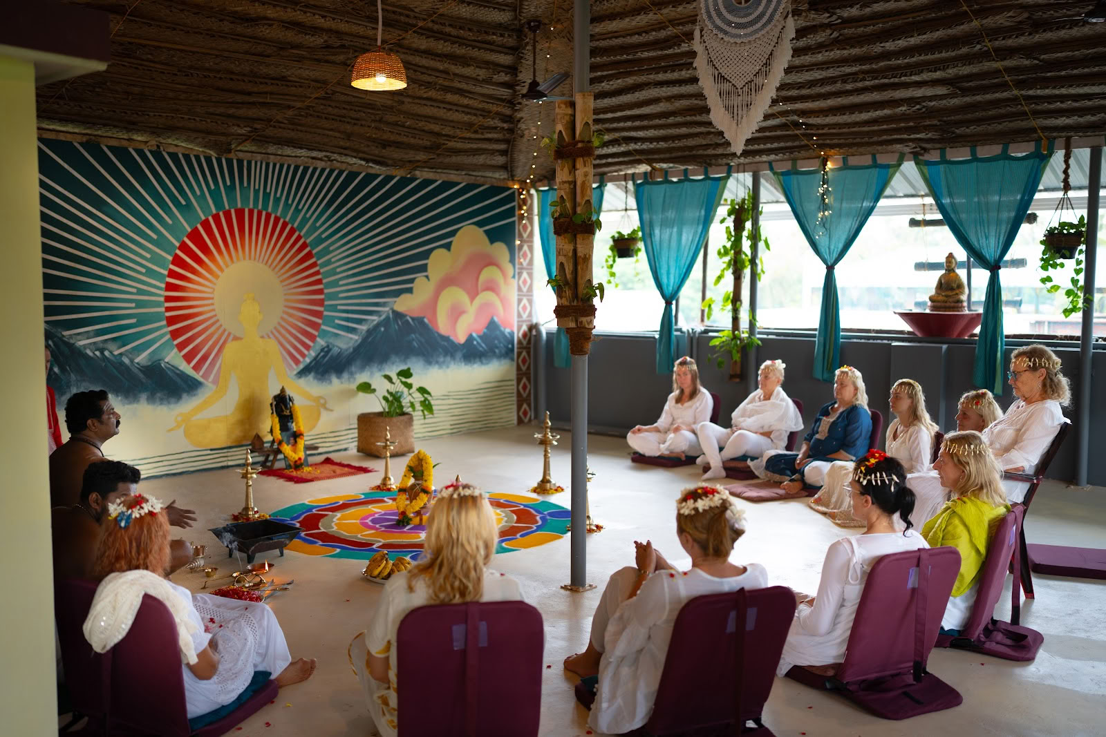 Lalitha Yoga Academy - Yogalärarutbildning i Varkala, Kerala