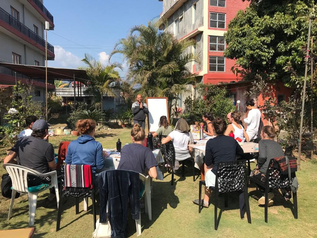 Yogautbildning i Nepal av Salamba Yoga