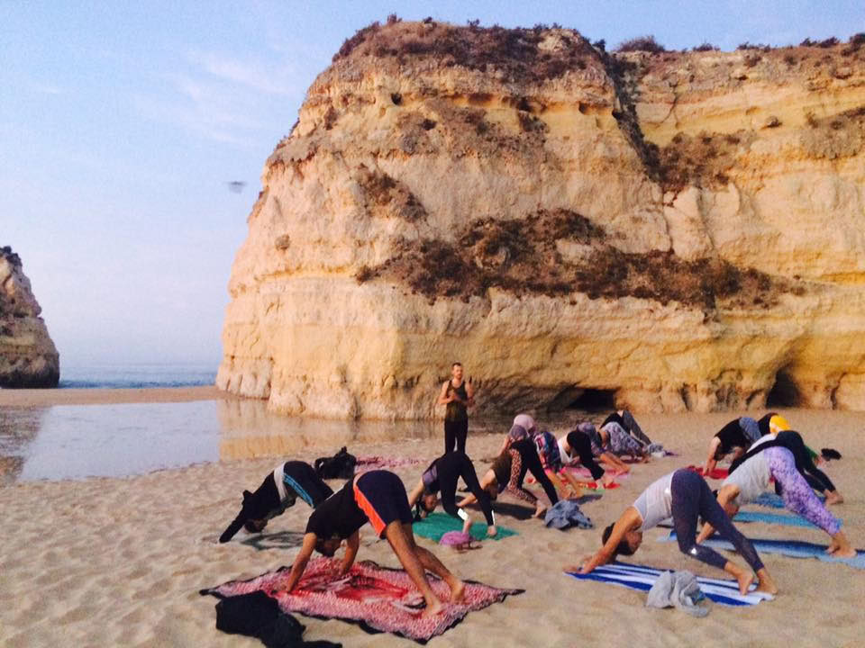 Böj dig som Buddha Yoga Algarve Portimão