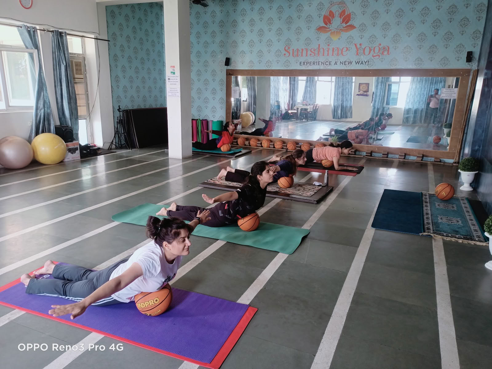 Solskensyoga / Bästa yogaklasserna i Amritsar / Yogaklasser i Amritsar / Yoga i Amritsar