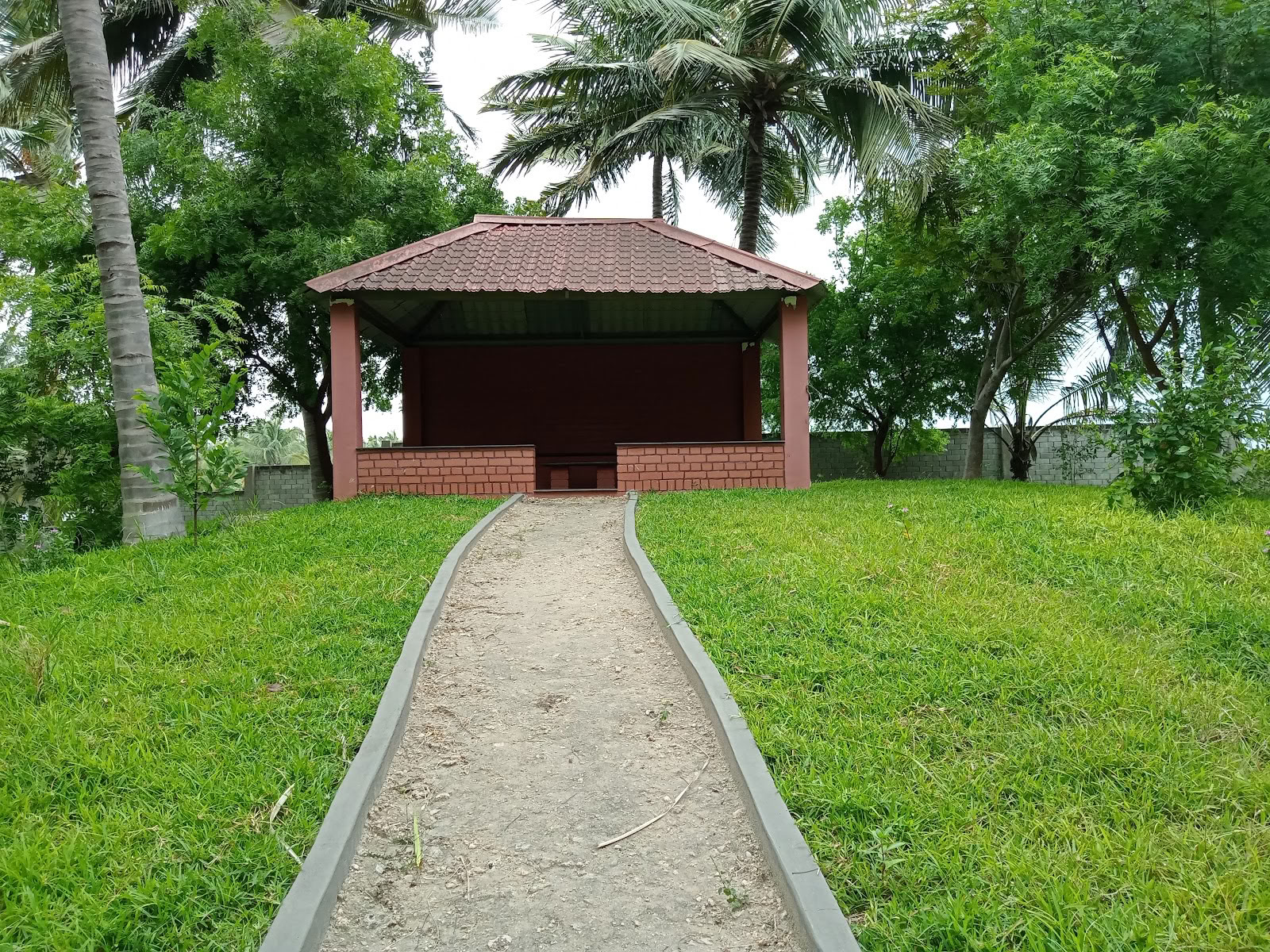 Shri Sivalaya Holistiskt Naturhelande Sjukhus