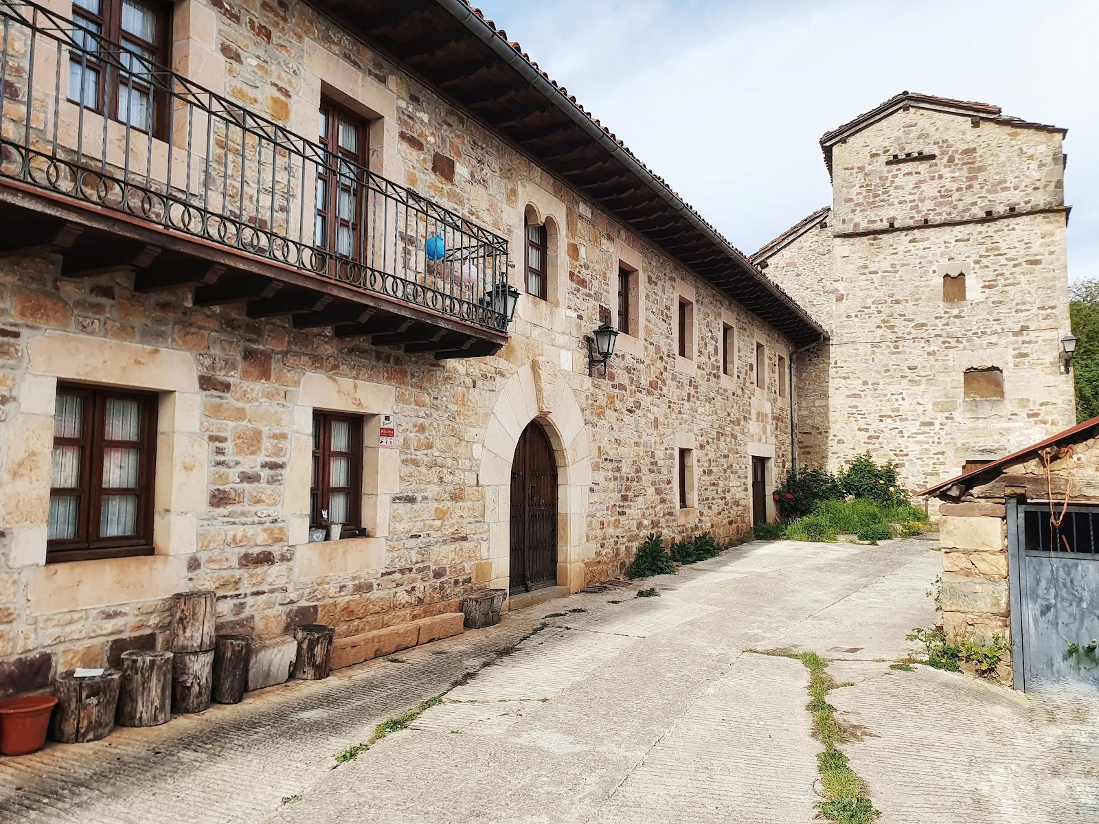 Yoga- och meditationsretreatcenter Pirineo · Casa Marterena