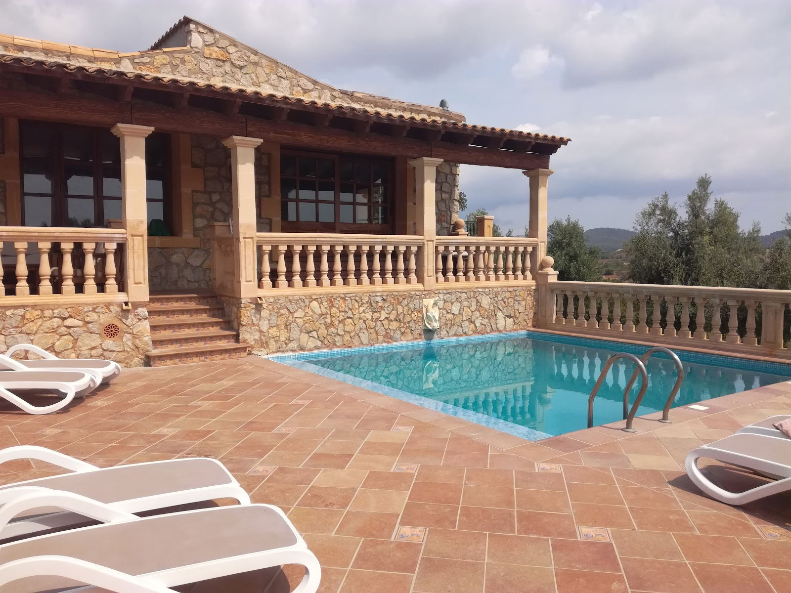 Ashram Mallorca | Andningsövningsresor | EMDR & hypnos | coaching | hjärtöppning & visionsarbete