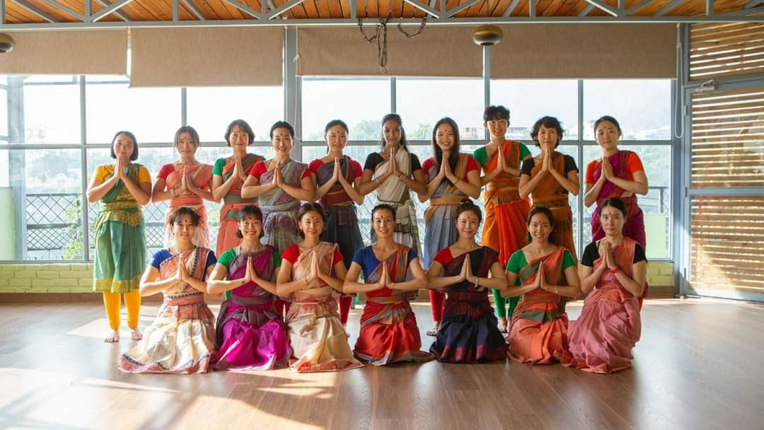 Aadi Yoga School – den bästa traditionella yogaskolan i Rishikesh, Indien