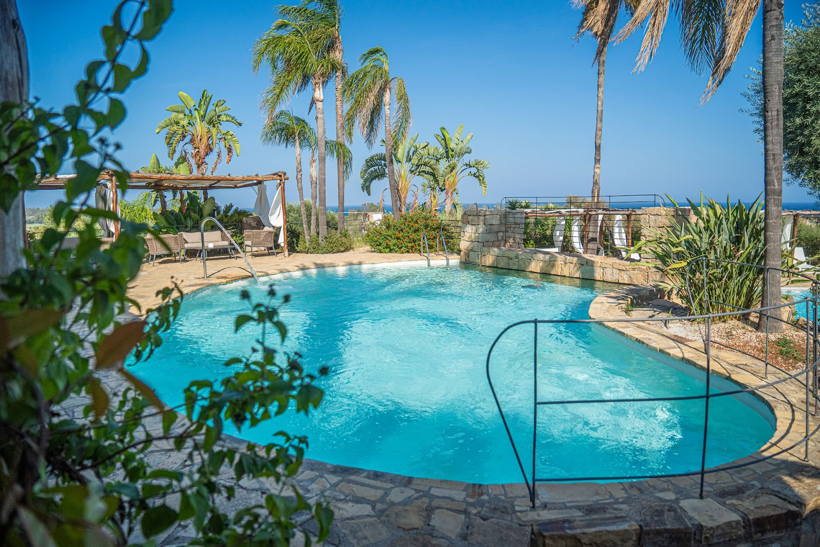 Felix Hotels – Galanias hotell & retreat