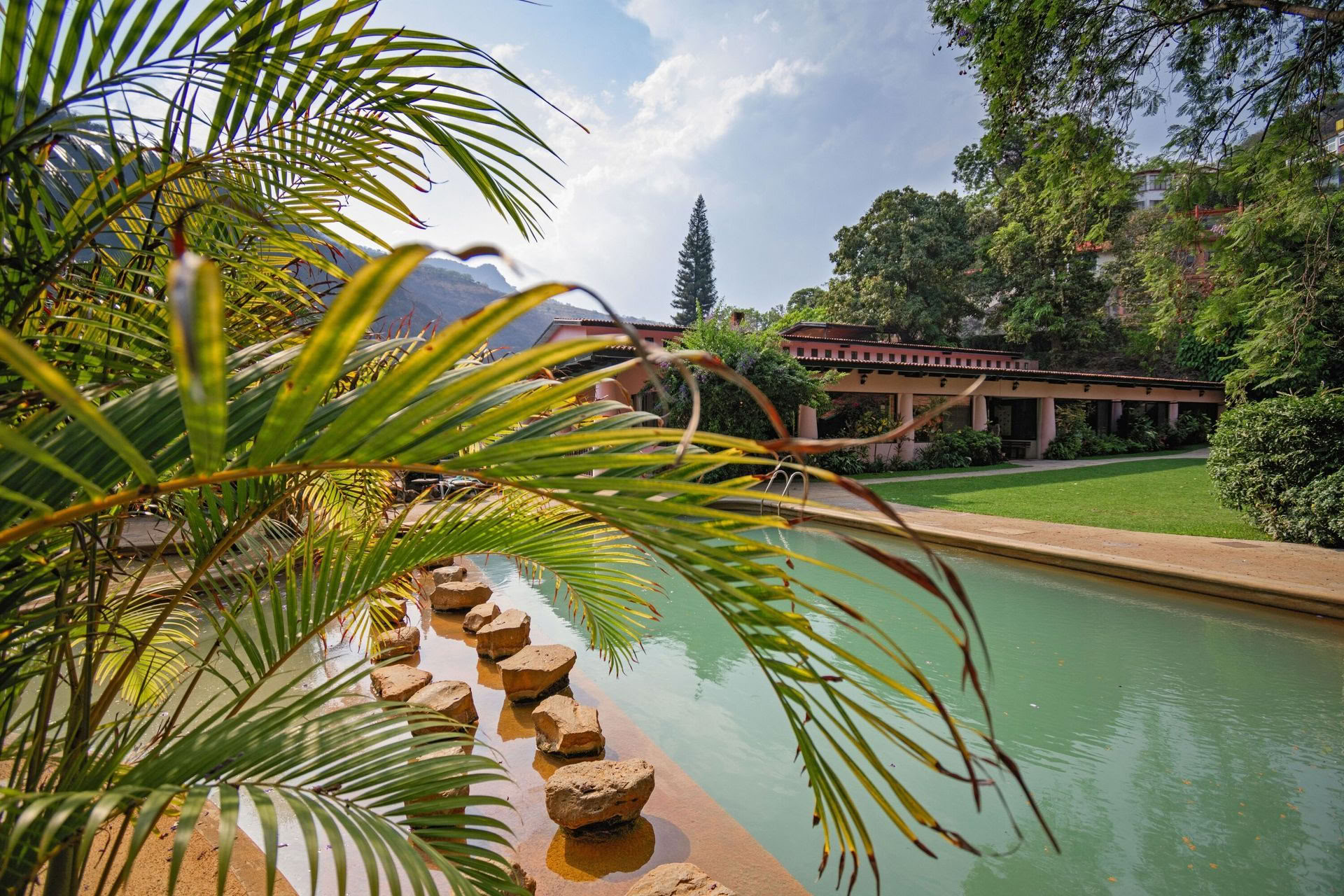 Agua Blanca Hotel