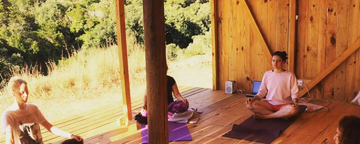 Ocean & Yoga Holistisk kroppsbehandling & somatisk terapi, transformativa retreater, Portugal, Aljezur, Algarve