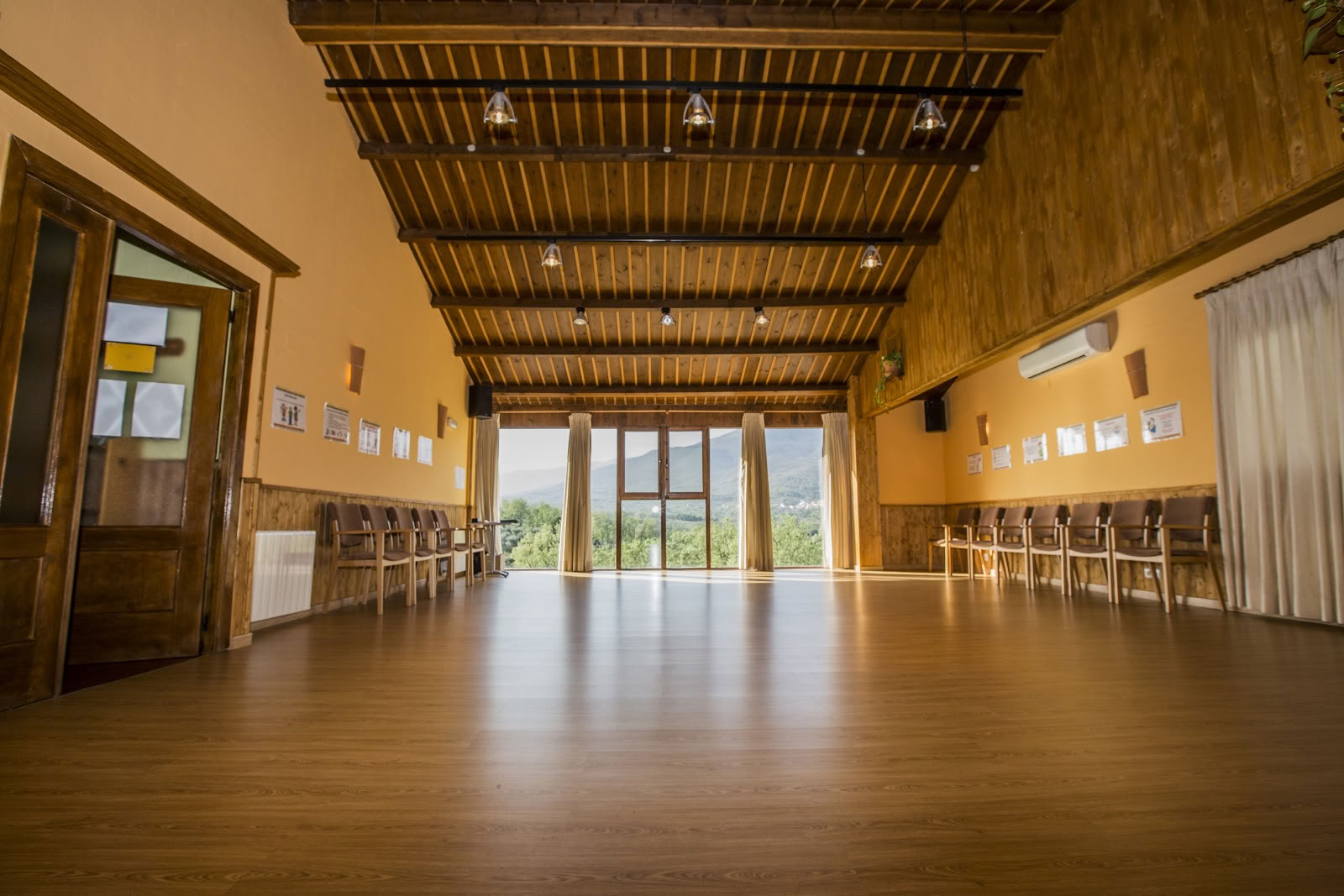 Matrika Yogaskola & ashram