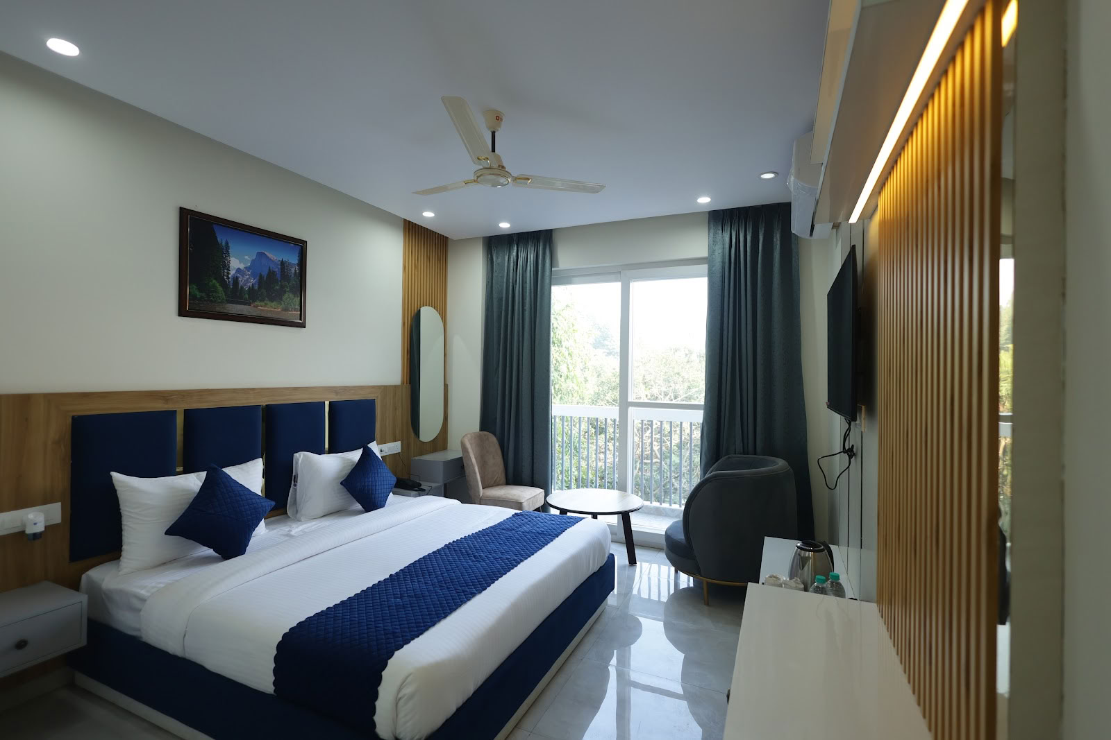 Roots & Peaks - Lyxig yogaretreat och boutiquehotell i Rishikesh