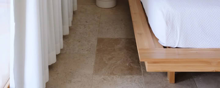 Svit för par med utsikt över poolen